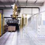 Pallet outfeed conveyor