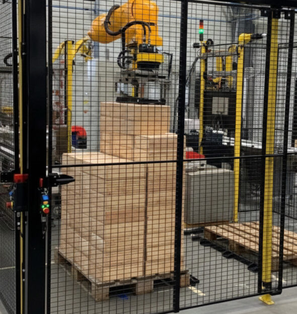 wooden-case-compact-palletiser