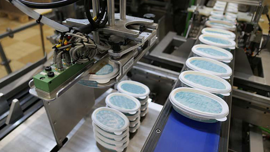 Butter Tub Wrap-Around Case Packer
