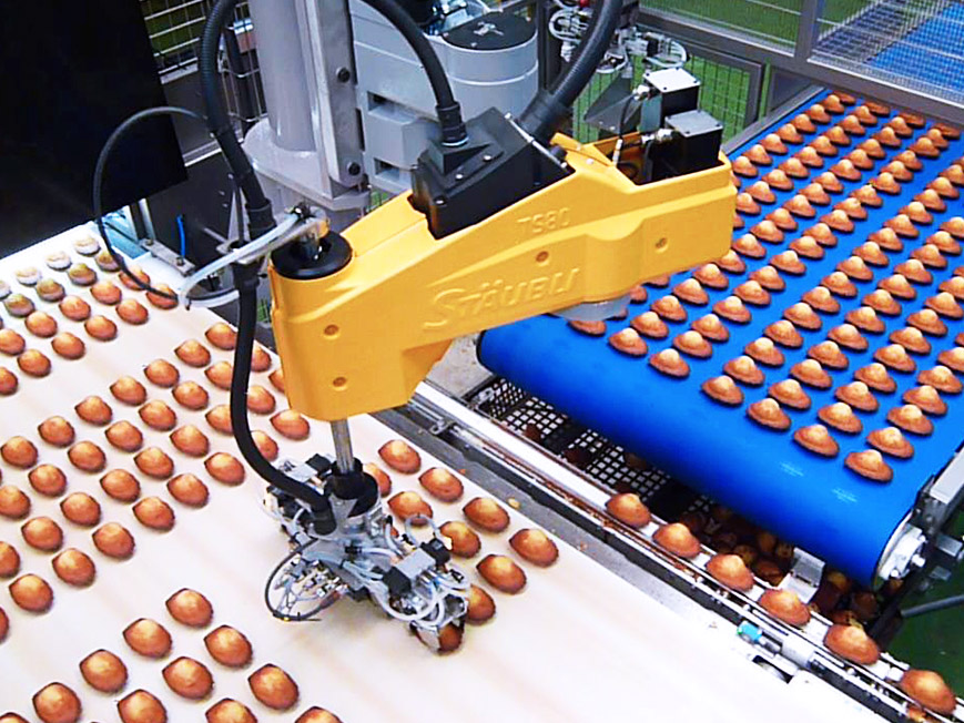 Flow pack machine loading system top view