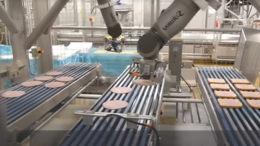 Robotic sandwich line loading