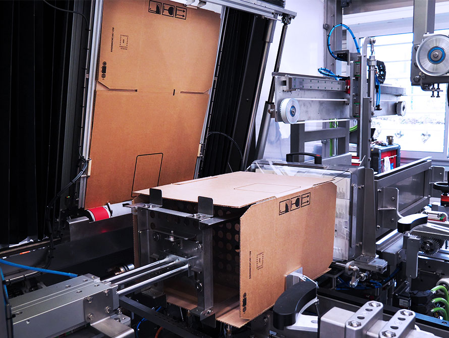 Side load case packer case formation